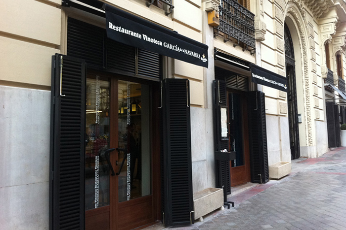 horarios de la vinoteca garcía de la navarra